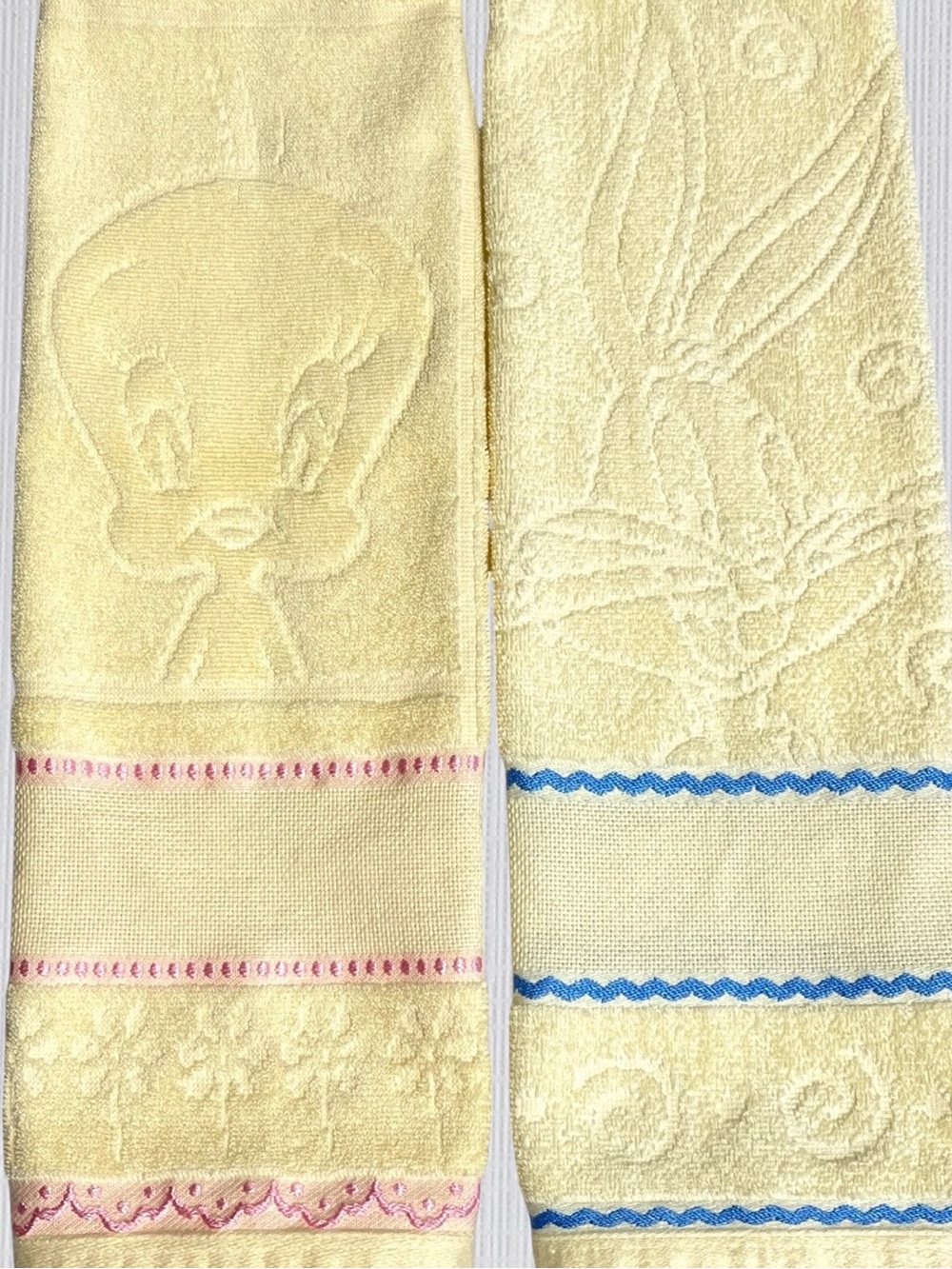 Looney Tunes AIDA Cross Stitch Fabric Border Hand Towels Tweety Bird Bugs Bunny